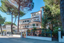 Hotel Villa Pina