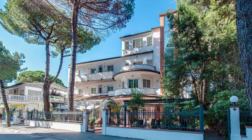 Hotel Villa Pina